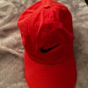 Nike men’s hat.